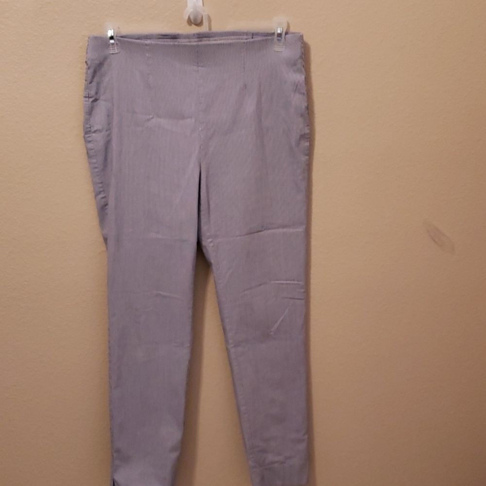 Chicos so slimming pants